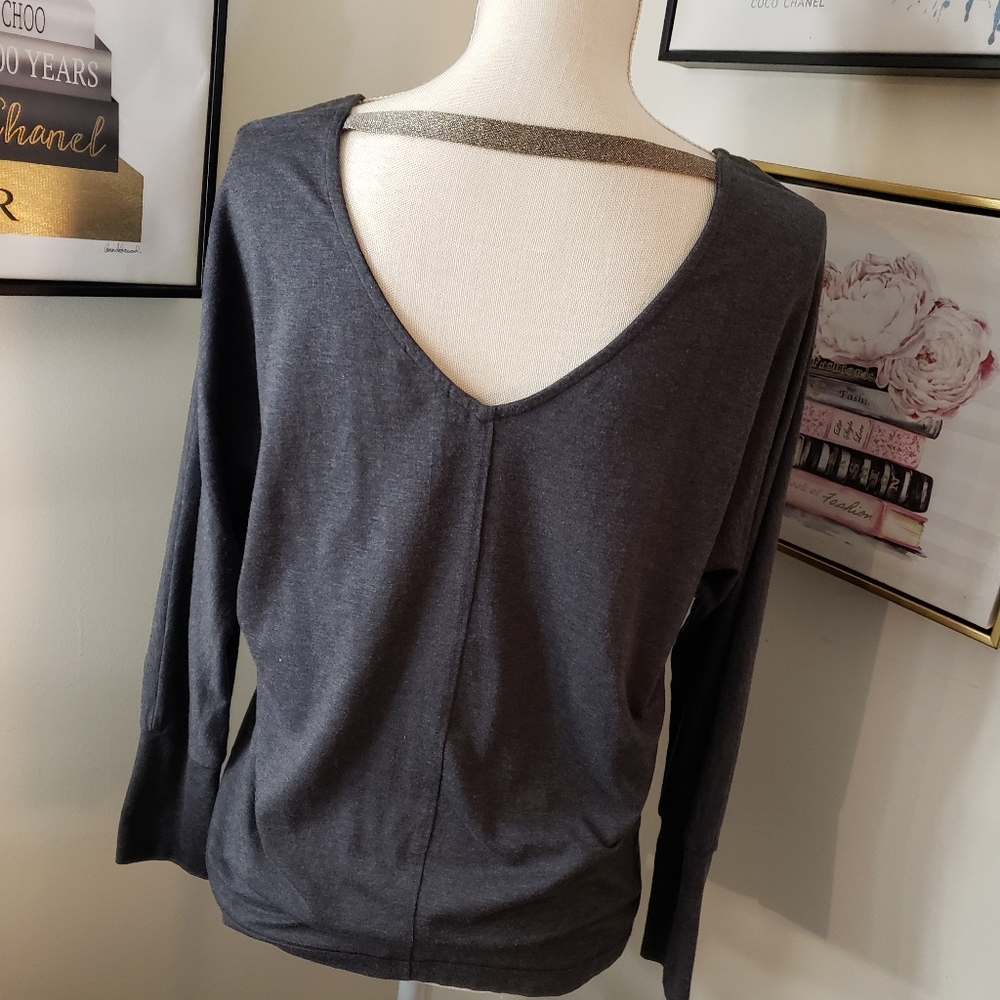 Splendid top size small strap back detail